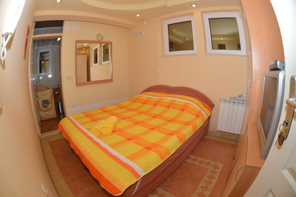 Rooms And Apartaments De Niro Trpejca Bilik gambar