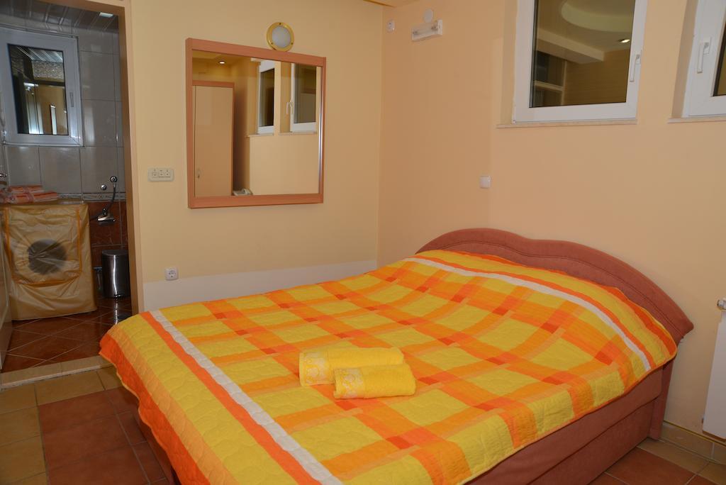 Rooms And Apartaments De Niro Trpejca Bilik gambar